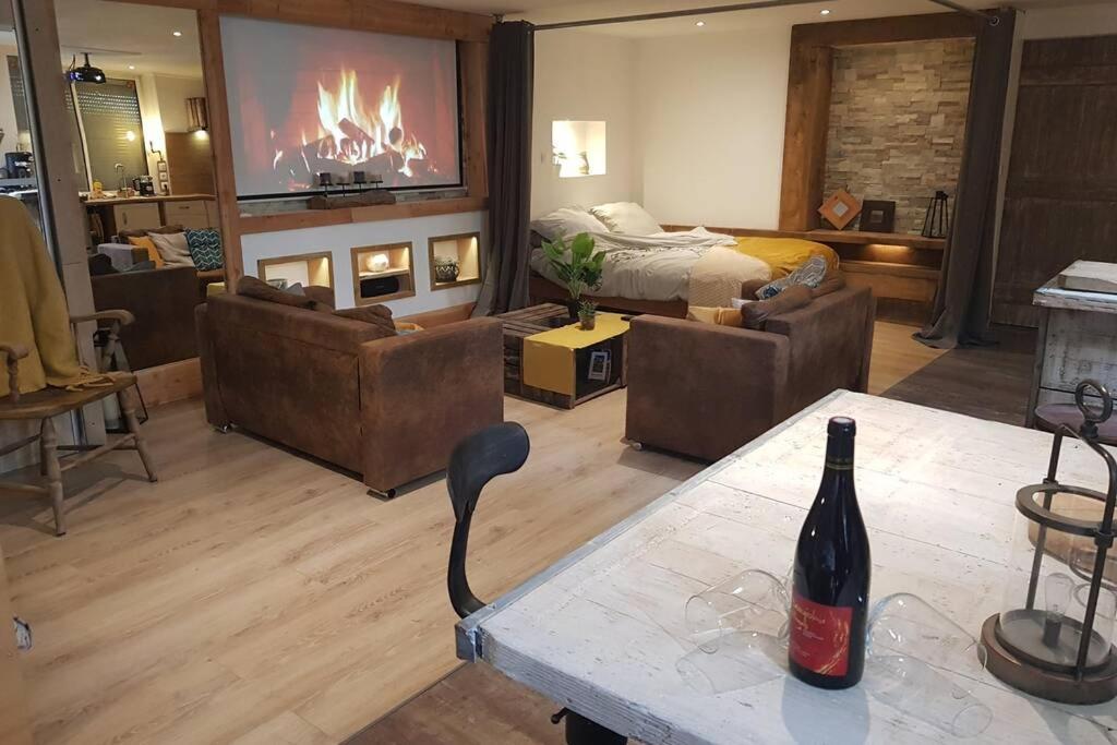 L'Idyllique - Studio Prive Sous Maison Saint-Didier-sur-Beaujeu Eksteriør billede